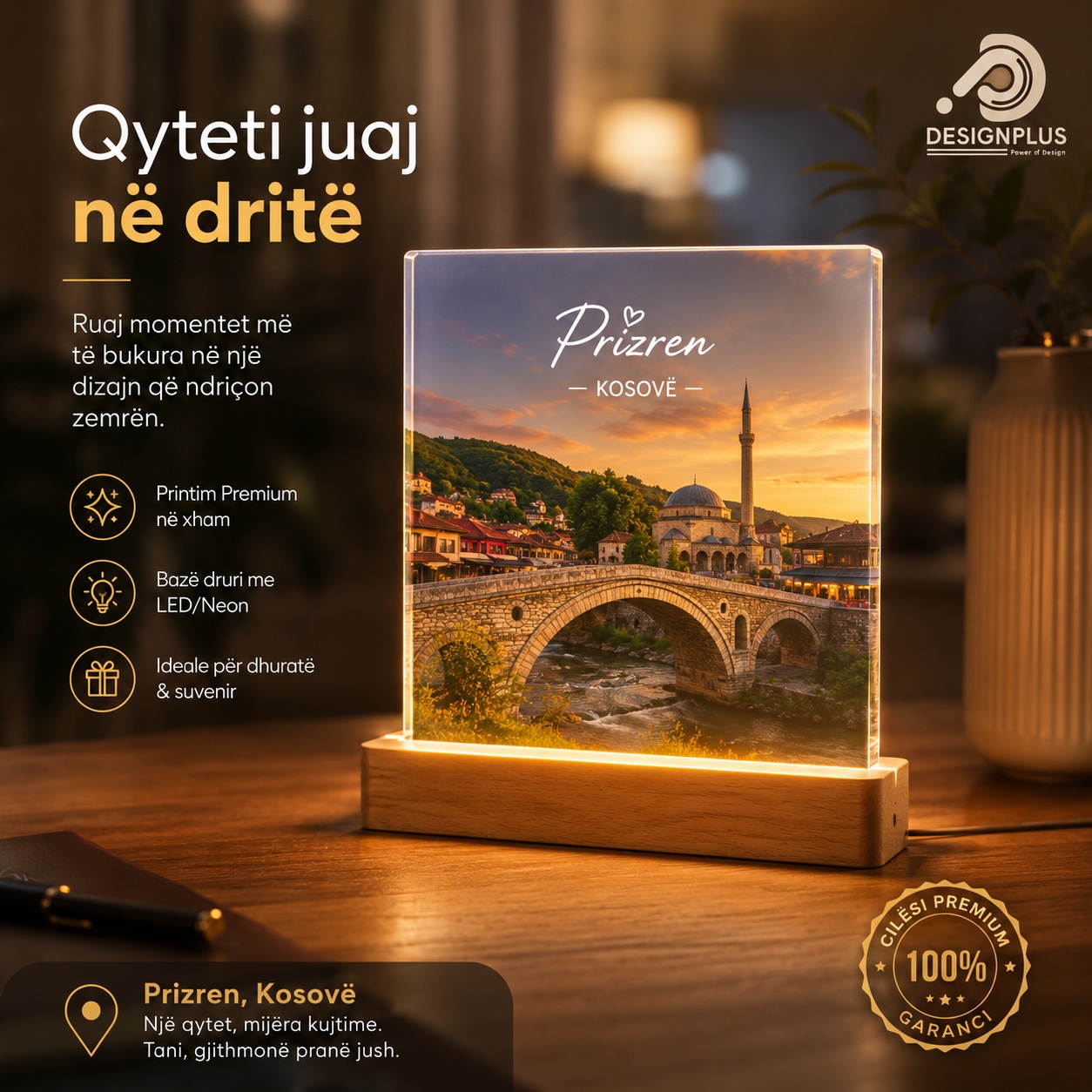 Kornizë Xhami me Ndriçim LED dhe Bazë Druri, për Sublimim (11.5x18cm)